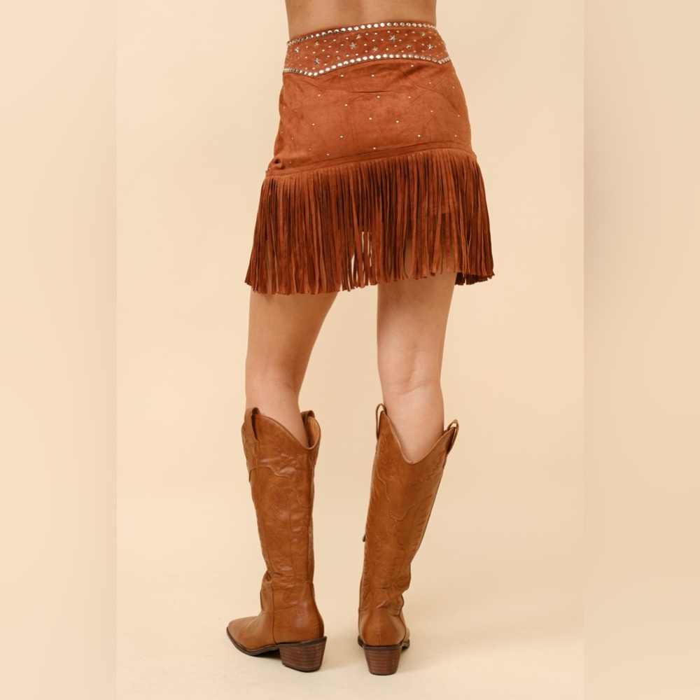 Double Belted Star Studded Suede Fringe Mini Skirt - Picture 3 of 7